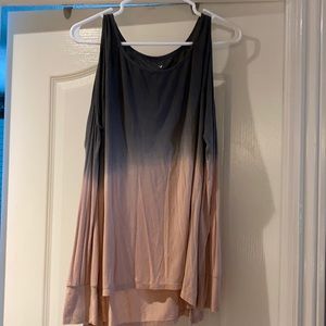 Women’s American eagle top